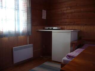 Кемпинги Camping Tornio Торнио Коттедж эконом-класса с общей ванной комнатой (для 4 взрослых)-3
